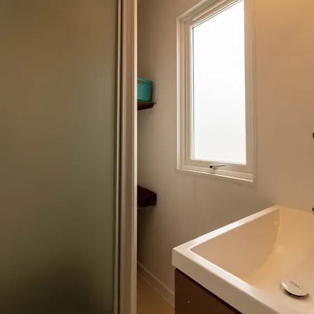 L'olivier Mobil-home Climatise Avec Vue Exceptionnelle Casa de Férias Hyères